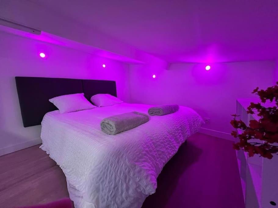 Unique Loft Apartment Located 15 Minutes From The Champs Elysees Saint-Ouen  Exterior photo