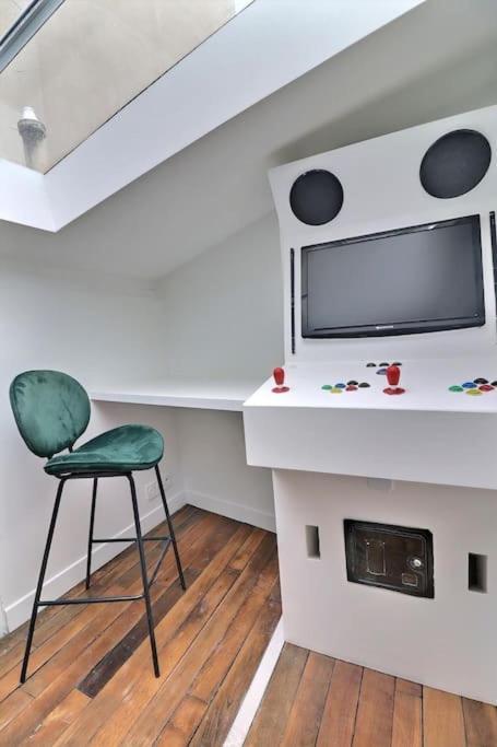 Unique Loft Apartment Located 15 Minutes From The Champs Elysees Saint-Ouen  Exterior photo