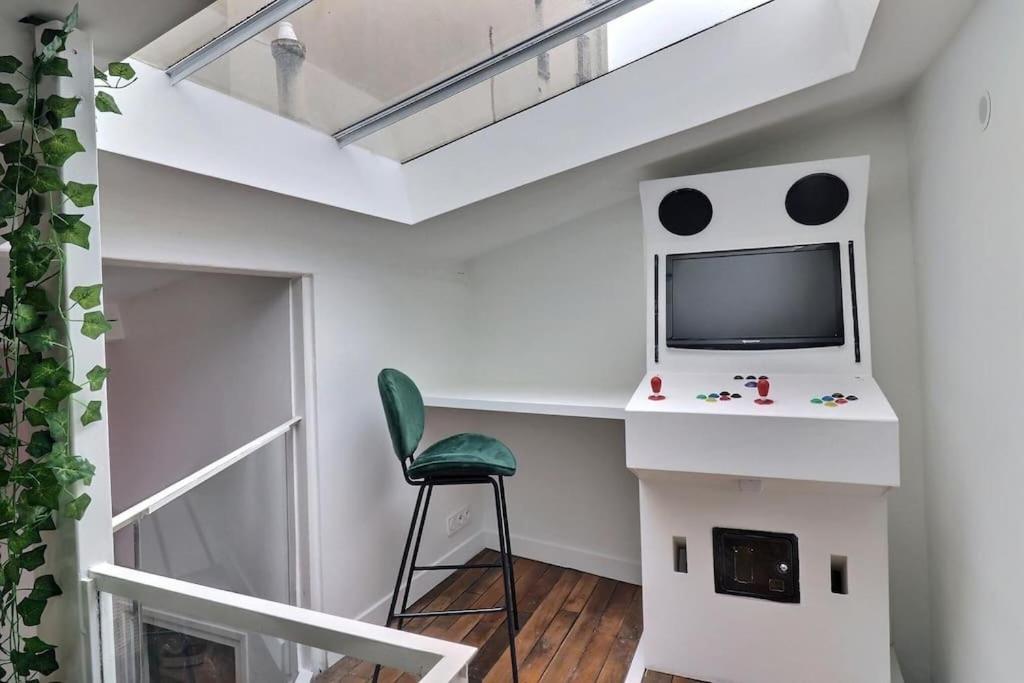 Unique Loft Apartment Located 15 Minutes From The Champs Elysees Saint-Ouen  Exterior photo